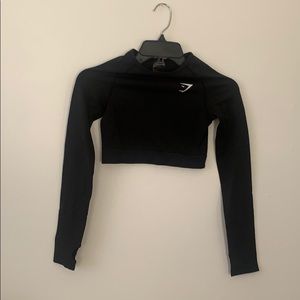 black gym shark long sleep crop